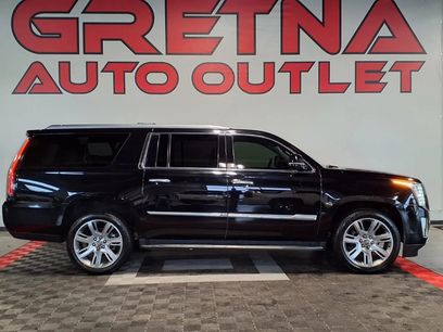 Used 2016 Cadillac Escalade ESV Luxury