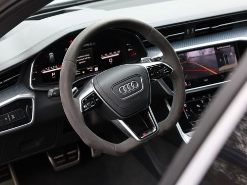 Used 2025 Audi RS 6 performance w/ Blue RS Design Package Plus image 17