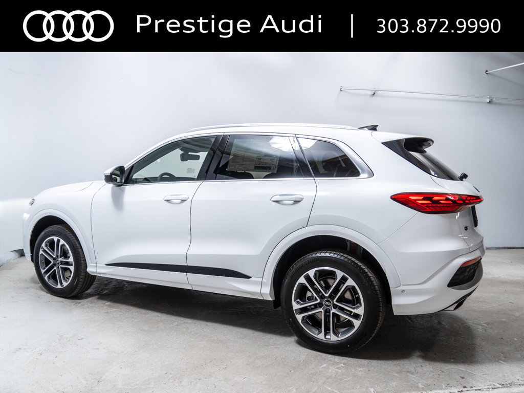 Used 2026 Audi Q5 Premium w/ Convenience Package AWD/4WD image 2