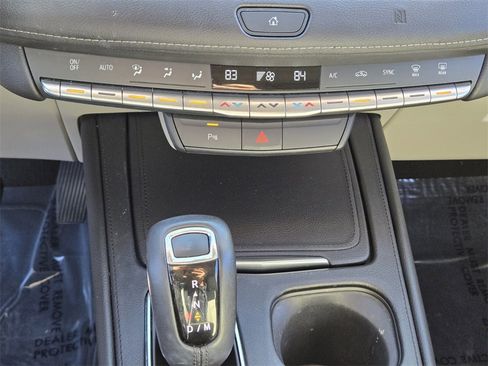 Used 2019 Cadillac XT4 Luxury image 28