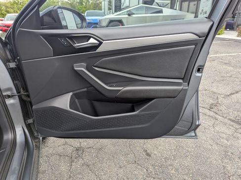 Used 2020 Volkswagen Jetta R-Line FWD image 31