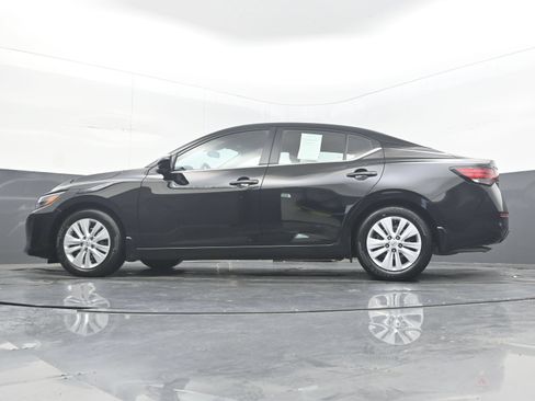 Certified 2025 Nissan Sentra S FWD image 32