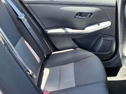 Used 2025 Nissan Sentra SV FWD image 11
