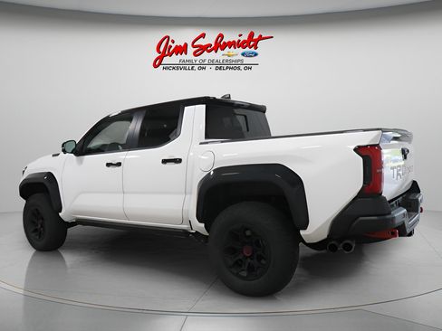 Used 2026 Toyota Tacoma TRD Pro AWD/4WD image 4