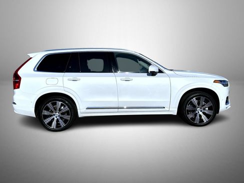 Used 2025 Volvo XC90 B6 Plus w/ Protection Package AWD/4WD image 4