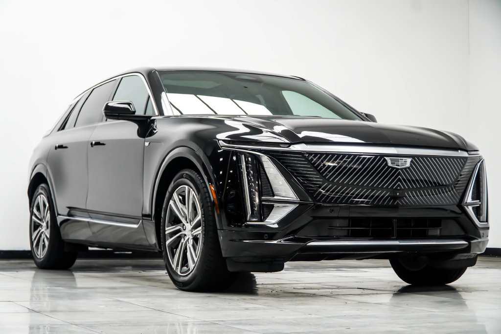Used 2024 Cadillac Lyriq Luxury RWD image 4