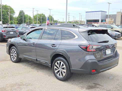Used 2025 Subaru Outback Premium w/ Popular Package #1 AWD/4WD image 5
