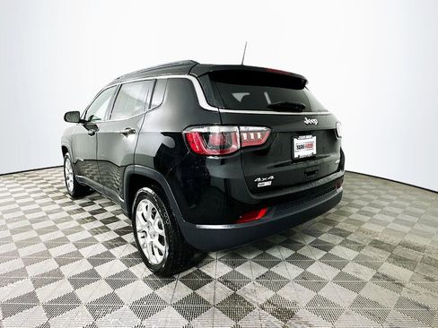 Certified 2024 Jeep Compass Latitude image 7