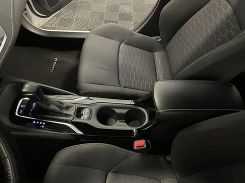 Used 2022 Toyota Corolla SE FWD image 31