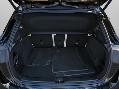 Certified 2025 Mercedes-Benz GLA 250 image 27