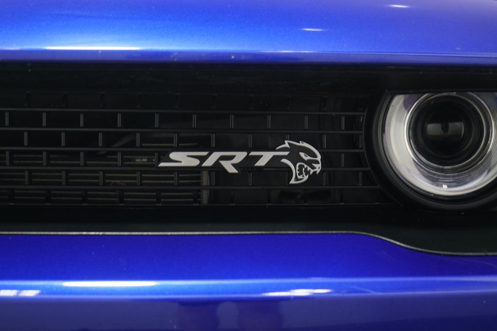 Used 2020 Dodge Challenger SRT Hellcat RWD image 11