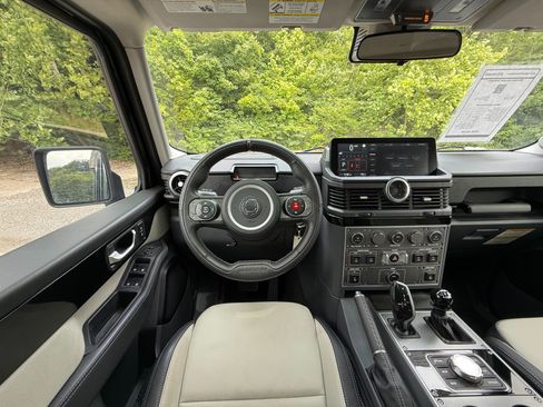 Used 2025 INEOS Grenadier AWD/4WD image 32