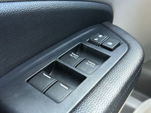 Used 2021 Honda Pilot EX image 27