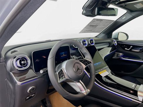 Certified 2026 Mercedes-Benz GLC 300 4MATIC image 10