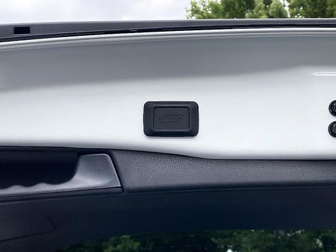 Certified 2025 Toyota RAV4 Limited FWD image 30