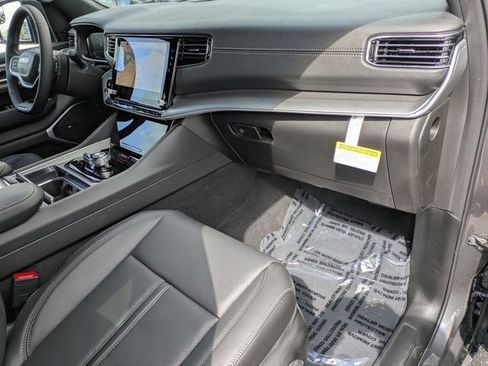 New 2026 Jeep Grand Wagoneer L Limited AWD/4WD image 31