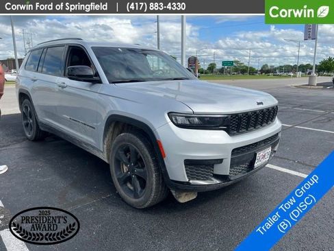 Used 2023 Jeep Grand Cherokee L Laredo AWD/4WD image 3