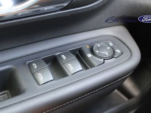 Used 2023 GMC Terrain SLE w/ Elevation Edition FWD image 21