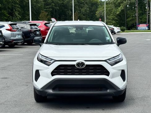 Used 2025 Toyota RAV4 LE FWD image 5