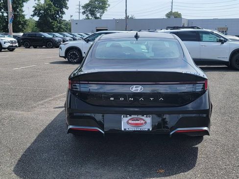 Used 2024 Hyundai Sonata SEL FWD image 8