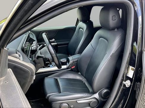 Certified 2022 Mercedes-Benz GLA 250 4MATIC image 11