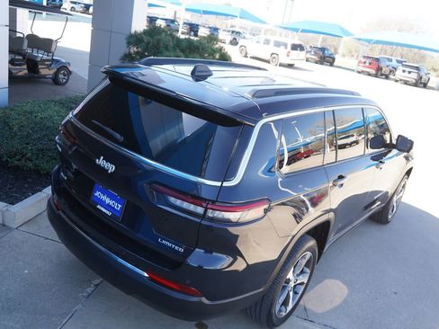 Used 2024 Jeep Grand Cherokee L Limited AWD/4WD image 15