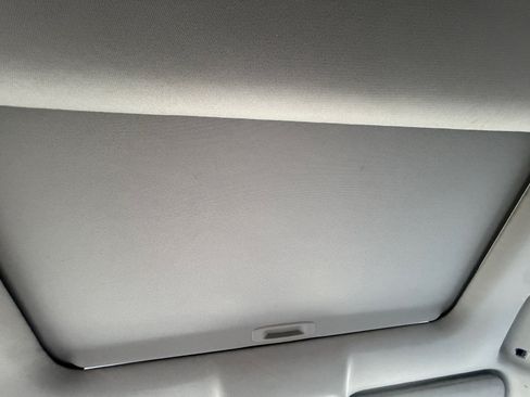 Used 2014 Toyota Highlander Limited w/ Driver Technology Package FWD image 32