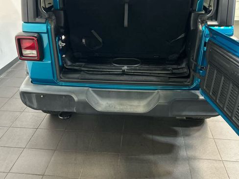 Used 2020 Jeep Wrangler Sport AWD/4WD image 10