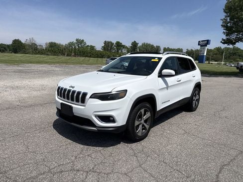 Used 2019 Jeep Cherokee Limited AWD/4WD image 4