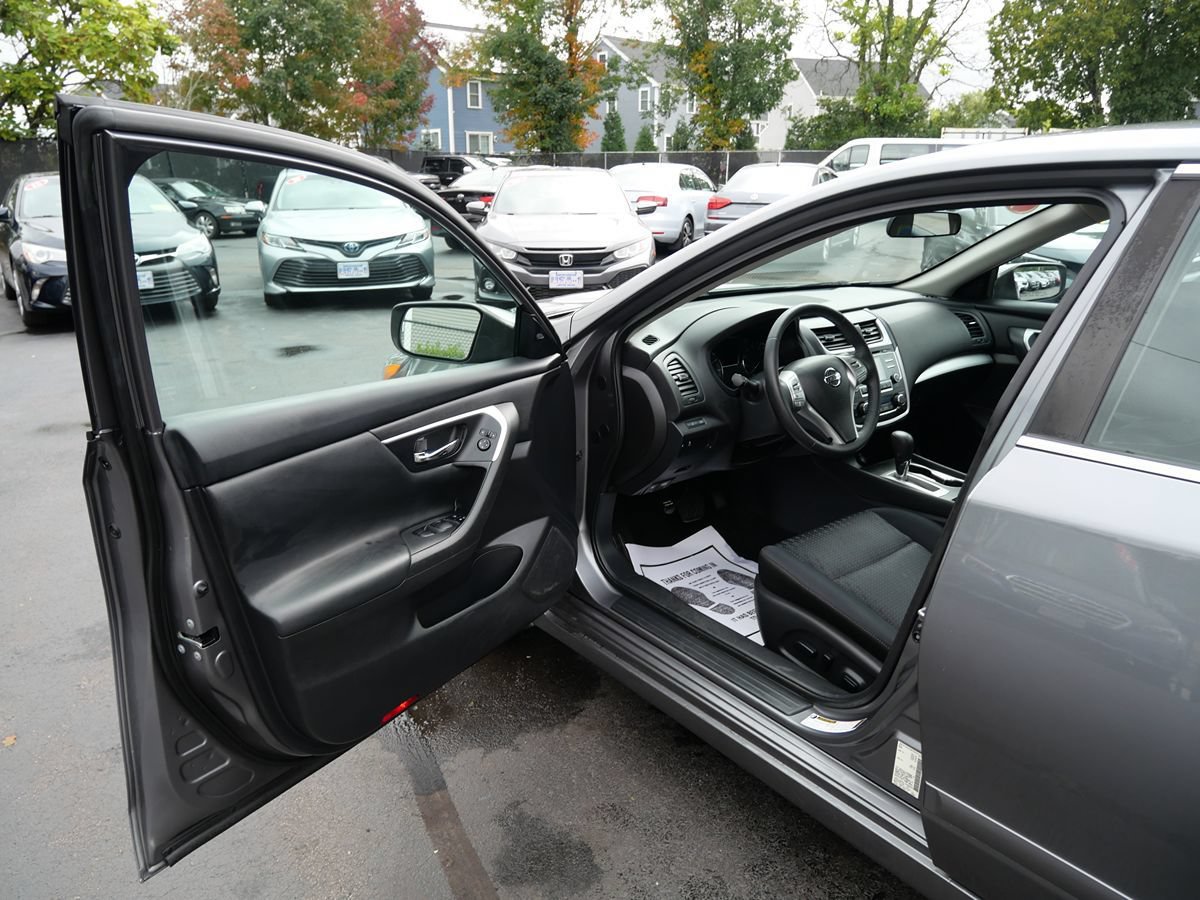 Used 2016 Nissan Altima 2.5 SV FWD image 13
