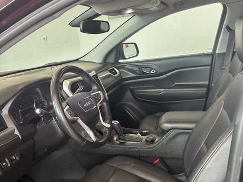 Used 2018 GMC Acadia SLT image 10