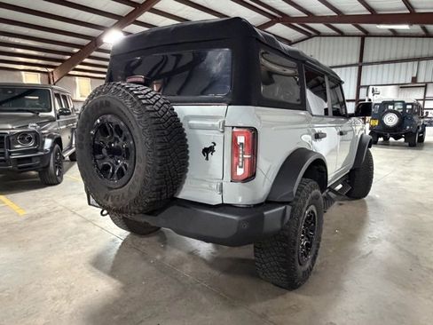 Used 2024 Ford Bronco Wildtrak image 6