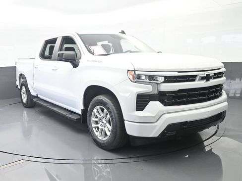 Used 2024 Chevrolet Silverado 1500 RST RWD image 9