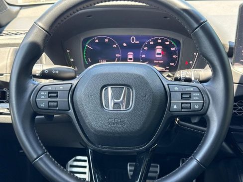 Used 2023 Honda Accord Sport image 13