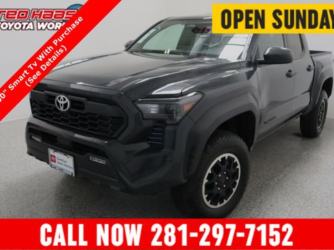 Certified 2024 Toyota Tacoma TRD Off-Road image 1