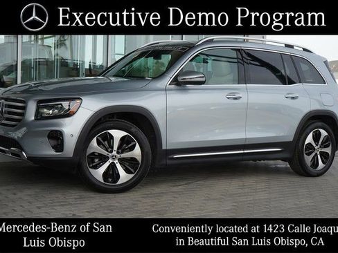 Used 2025 Mercedes-Benz GLB 250 image 3