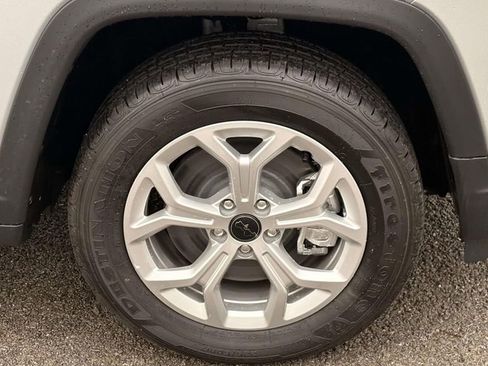New 2026 Jeep Compass Latitude AWD/4WD image 9