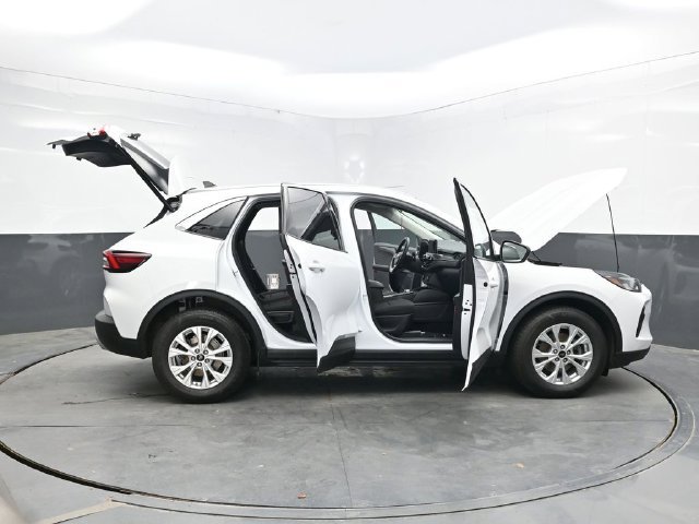 Used 2023 Ford Escape Active AWD/4WD image 59