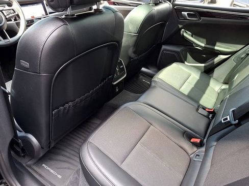 Certified 2023 Porsche Macan Turbo AWD/4WD image 16