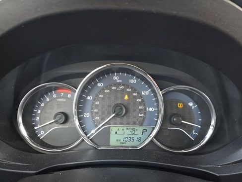 Used 2015 Toyota Corolla LE image 22