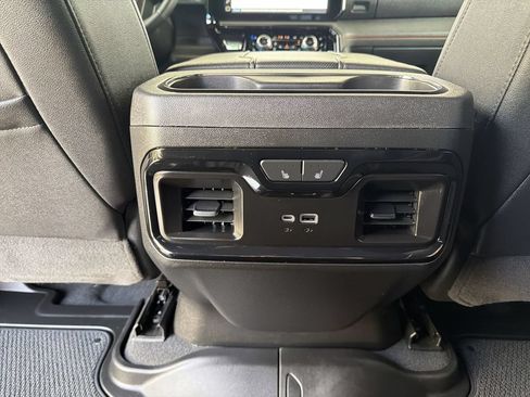 Used 2024 GMC Sierra 1500 AT4 w/ Technology Package AWD/4WD image 22