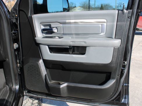 Used 2018 RAM 2500 Big Horn image 44