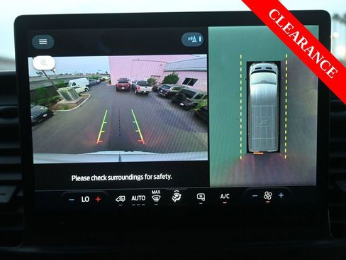 Used 2022 Ford E-Transit 148 High Roof Extended image 20