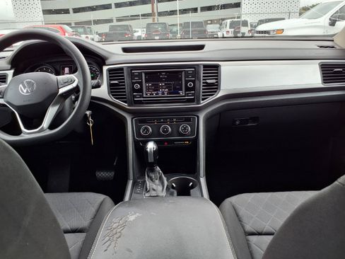 Used 2021 Volkswagen Atlas S FWD image 4