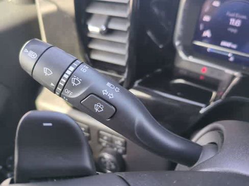 Used 2022 Chevrolet Silverado 1500 ZR2 w/ Technology Package image 27