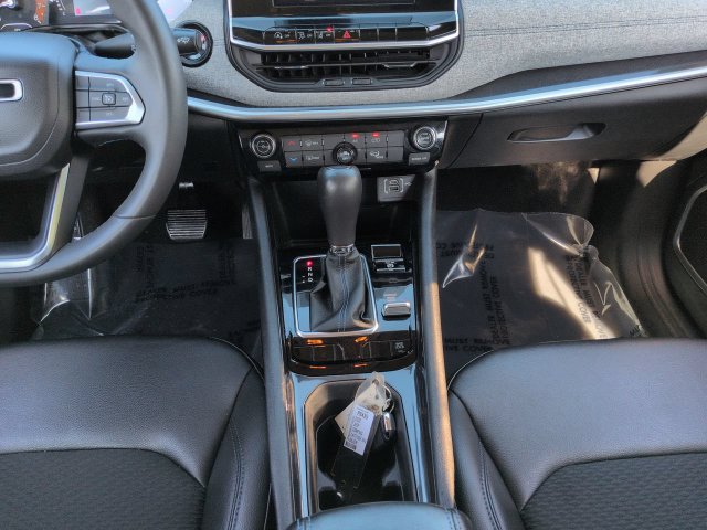 Certified 2022 Jeep Compass Latitude AWD/4WD image 18