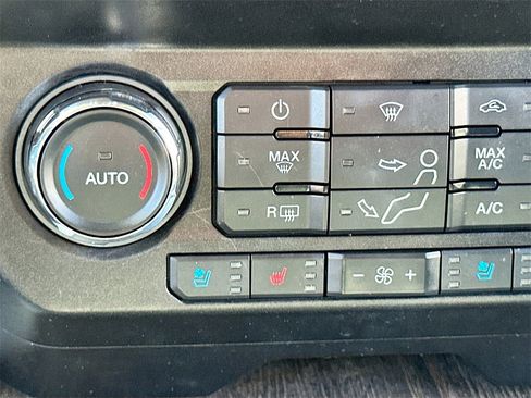 Used 2021 Ford F250 Lariat w/ Lariat Value Package image 20