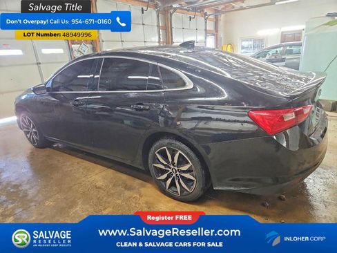 Used 2018 Chevrolet Malibu LT w/ Leather Package image 3