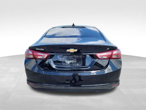 Used 2022 Chevrolet Malibu LT w/ Leather Package FWD image 8