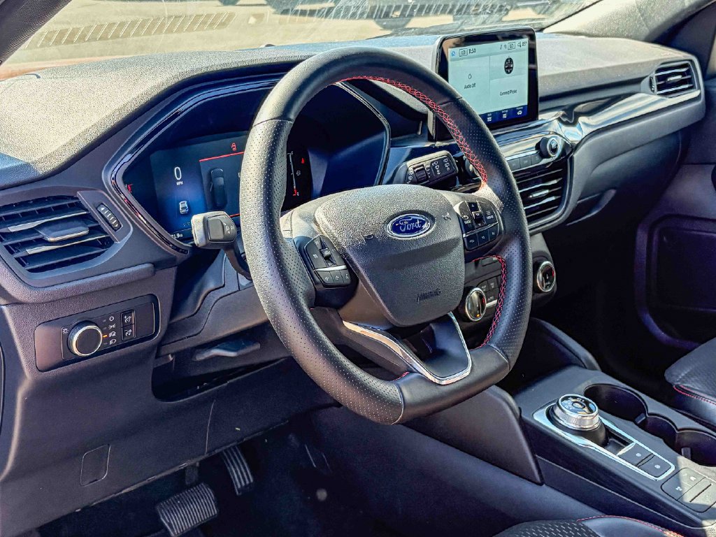 Used 2025 Ford Escape ST-Line AWD/4WD image 8
